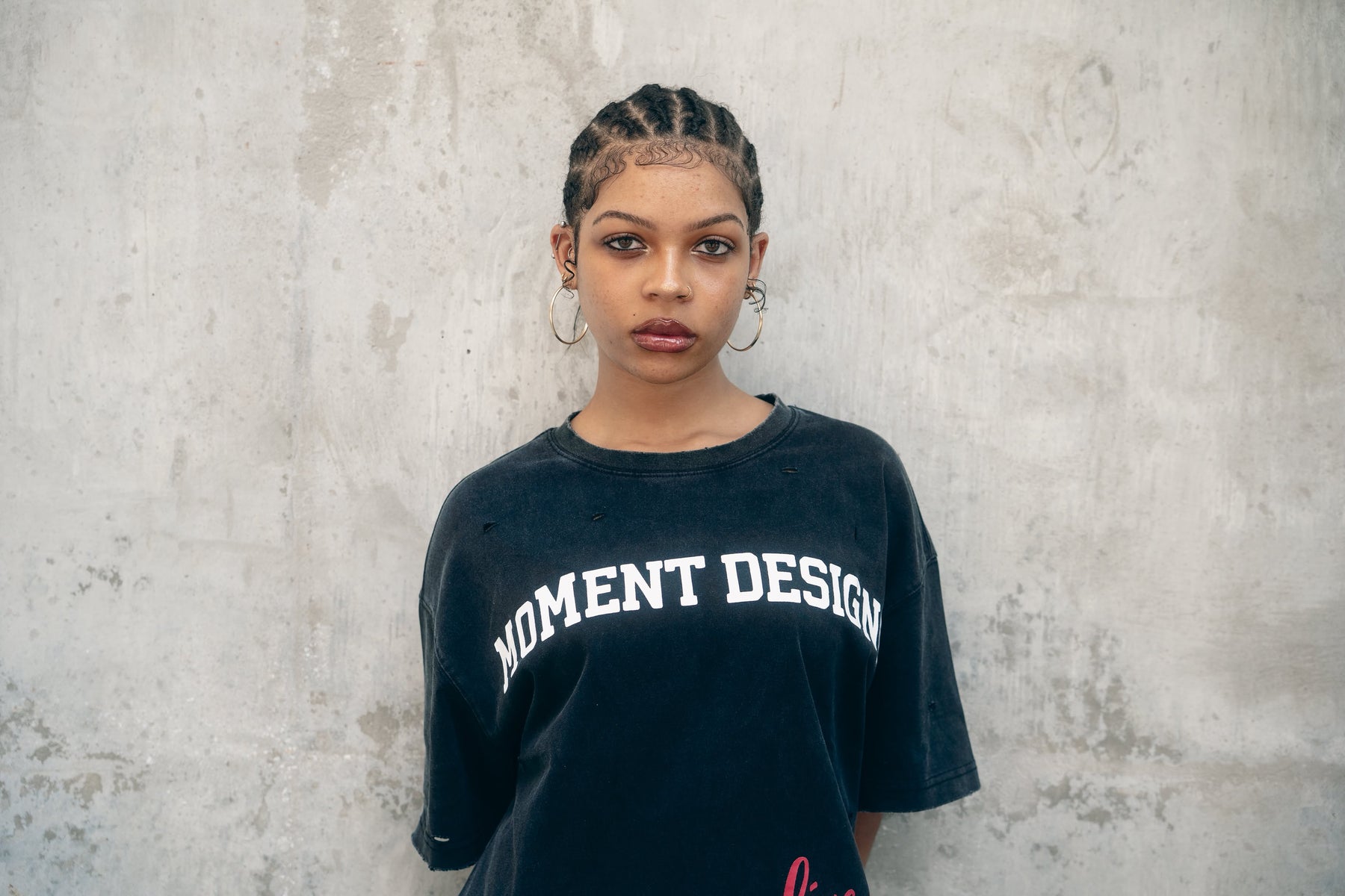 Moment Acid Washed Distressed Tee – Charcoal Black